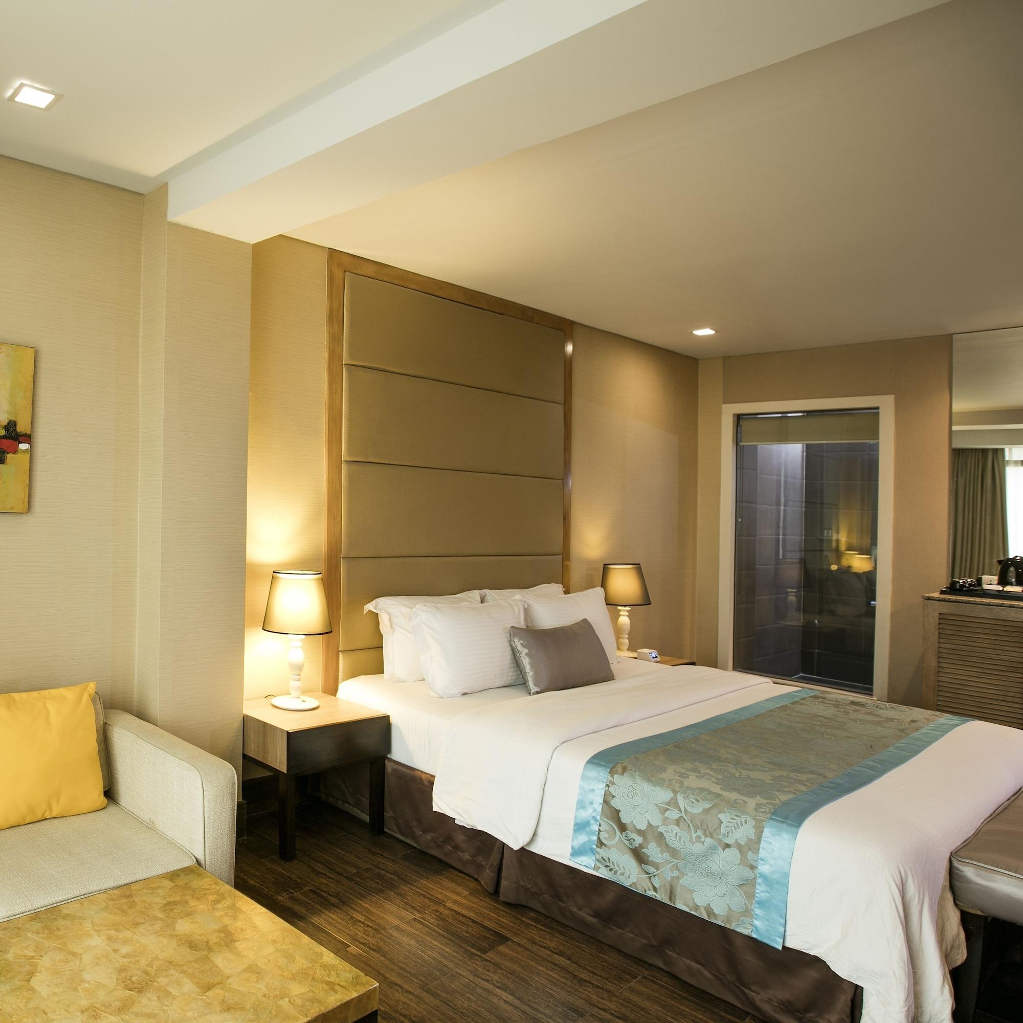 Goldberry Suites And Hotel - Mactan Lapu-Lapu City Exteriör bild